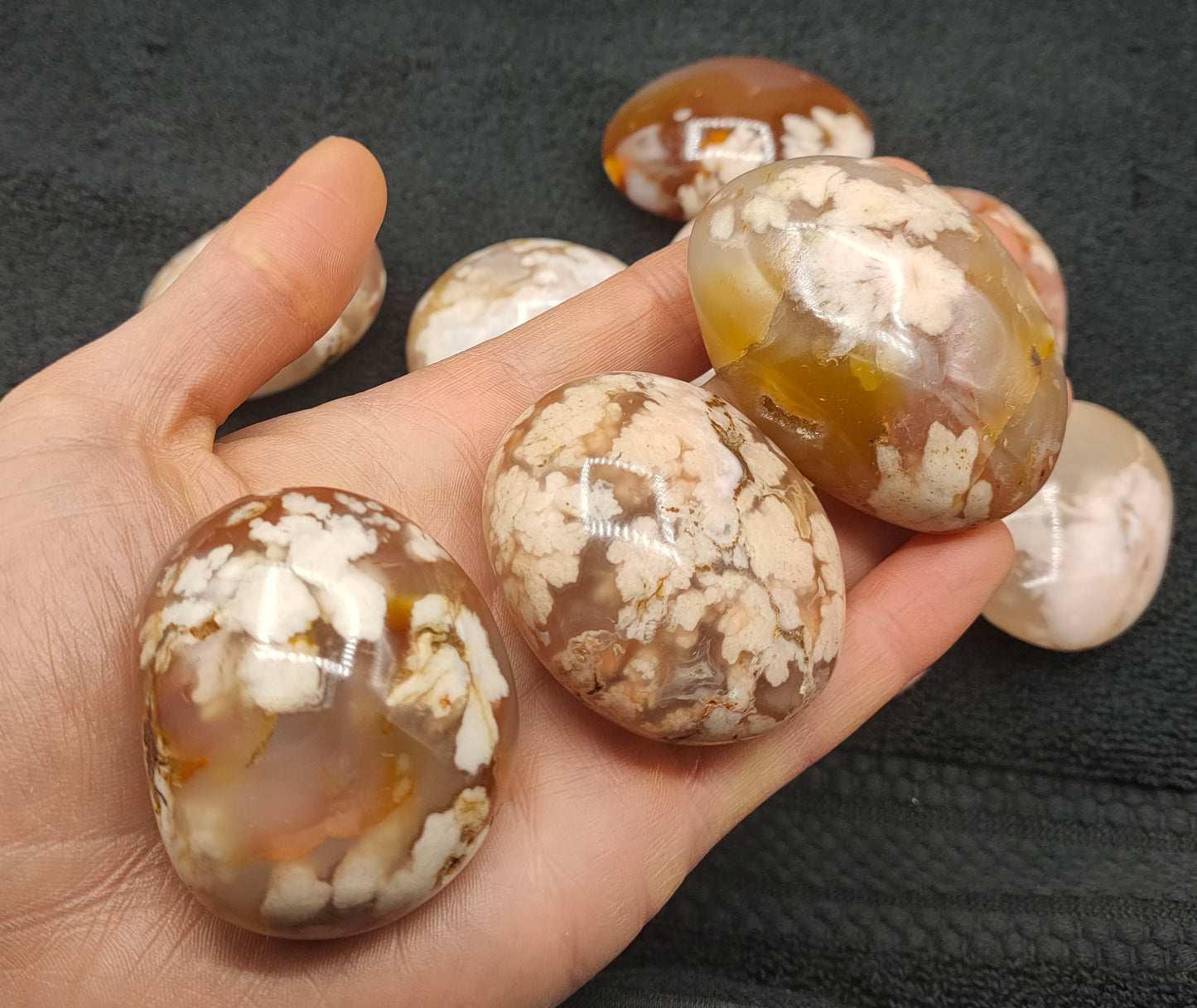 1KG Flower Agate Palm Stones