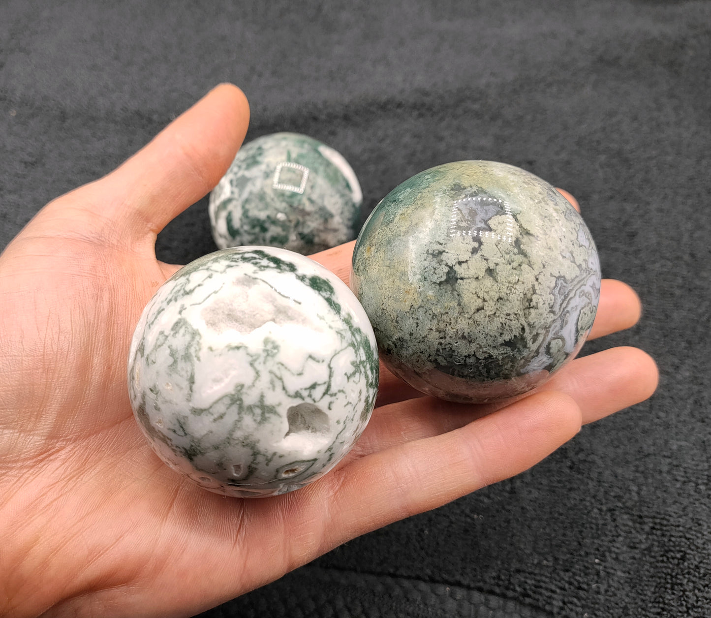 1KG Moss Agate Spheres