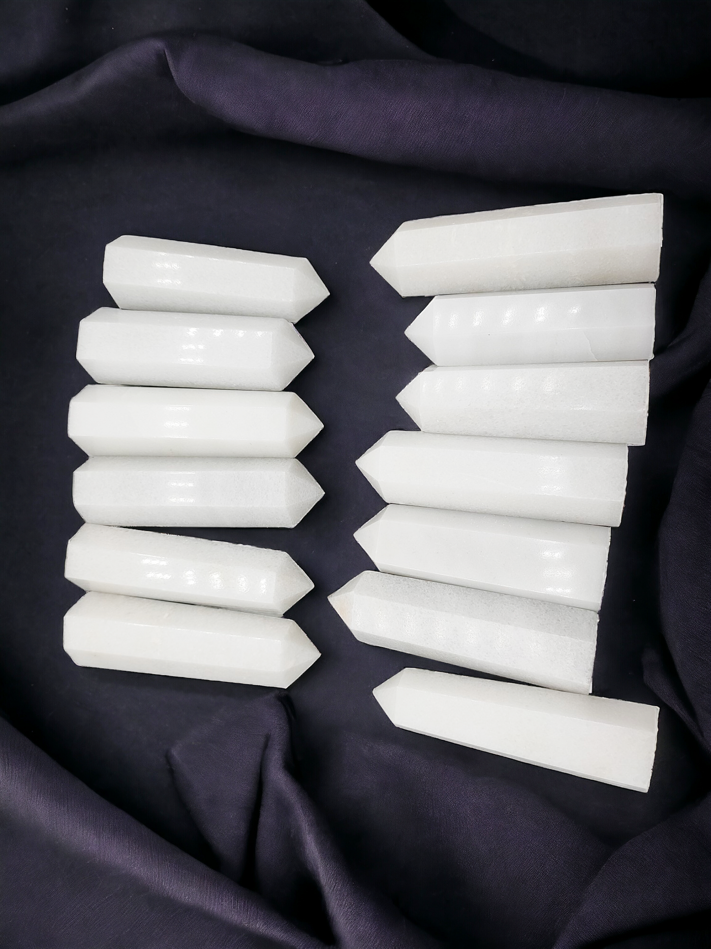 1KG White Calcite Towers