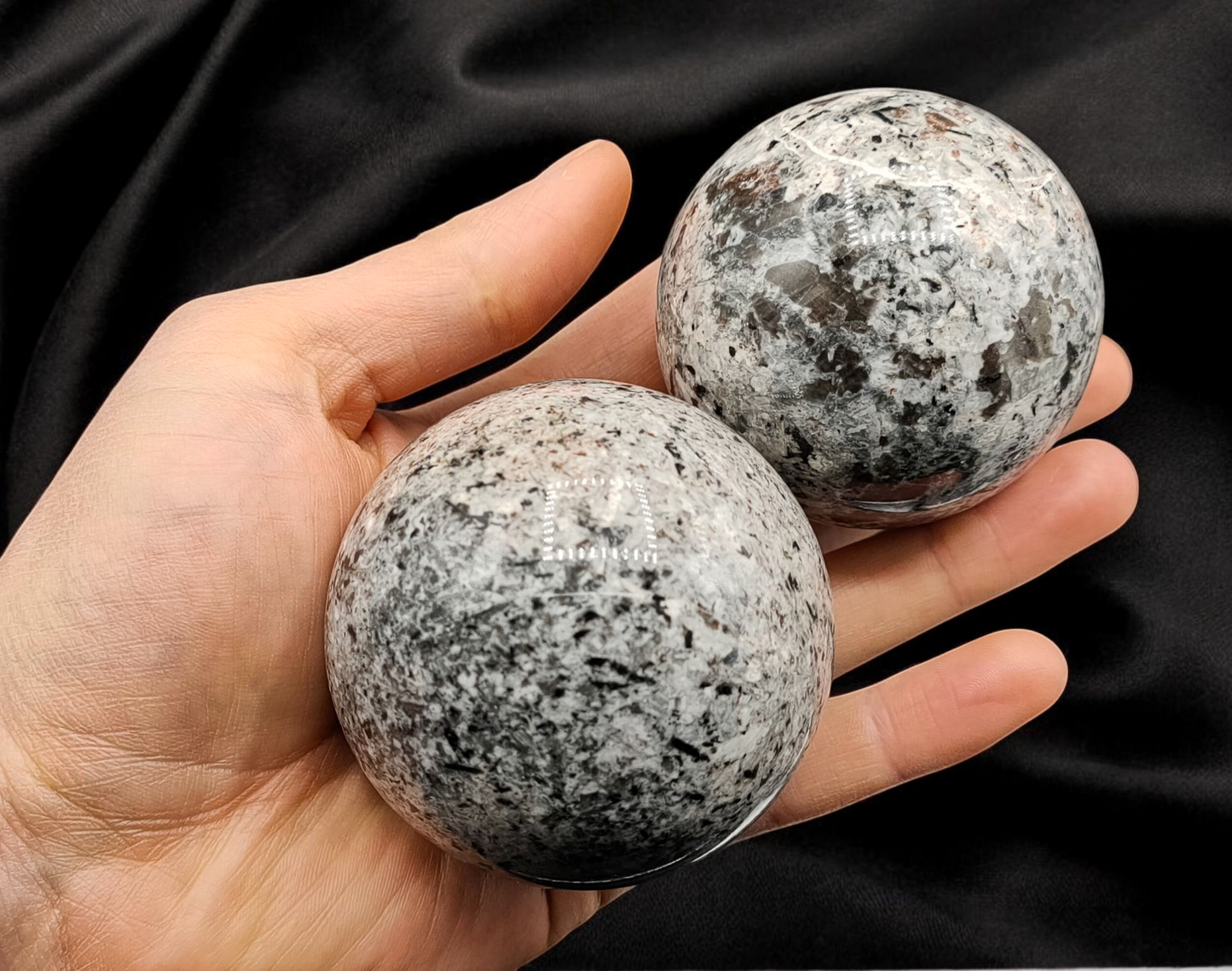 2KG YooperLite Sphere