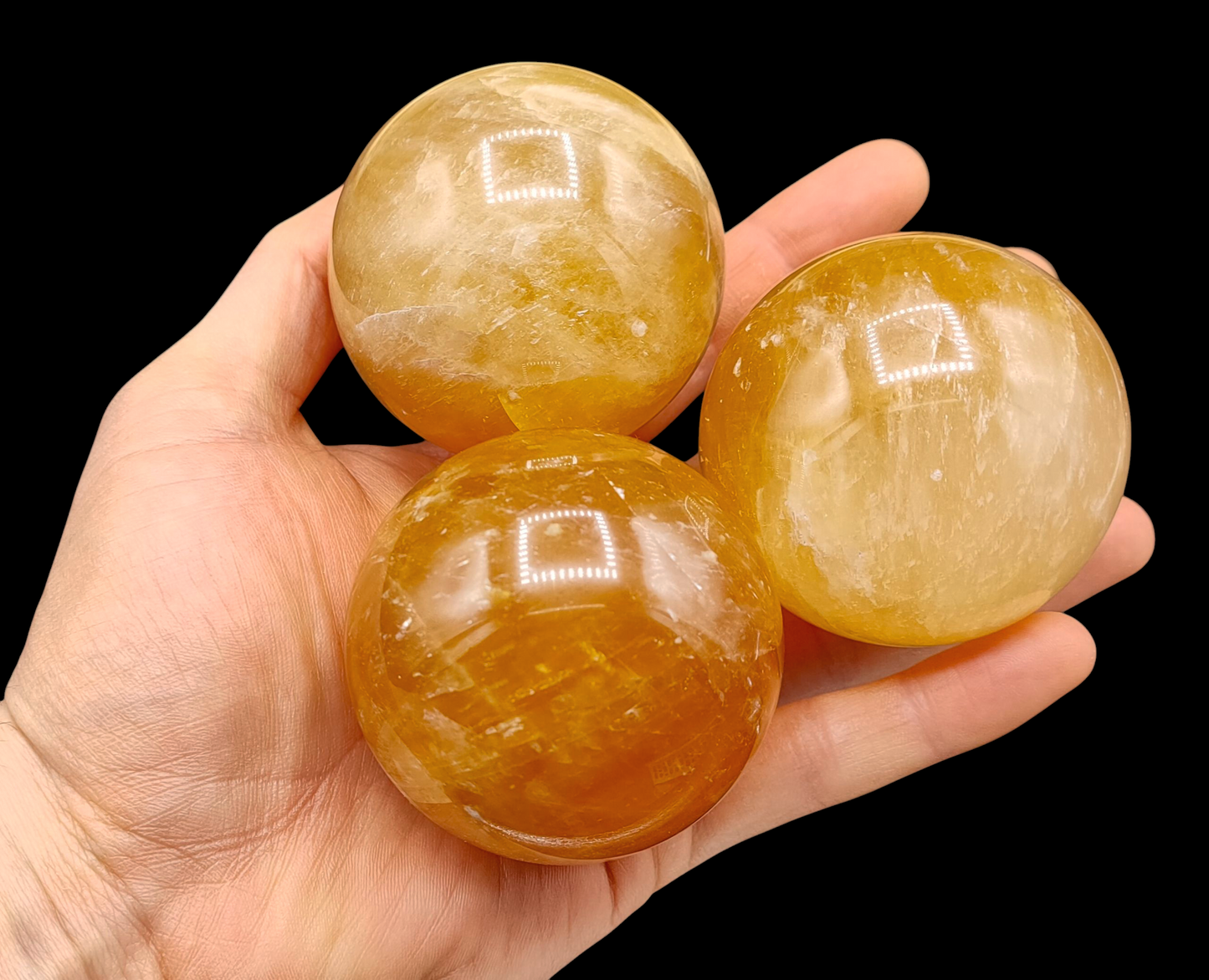 1Kg Yellow Calcite Spheres