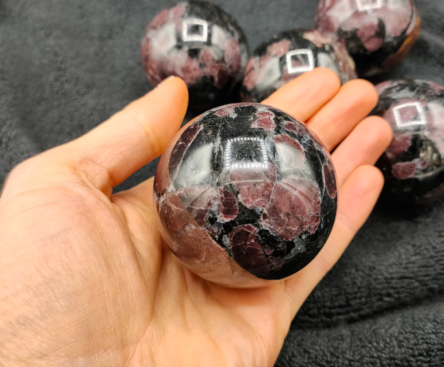 2KG Garnet Sphere's
