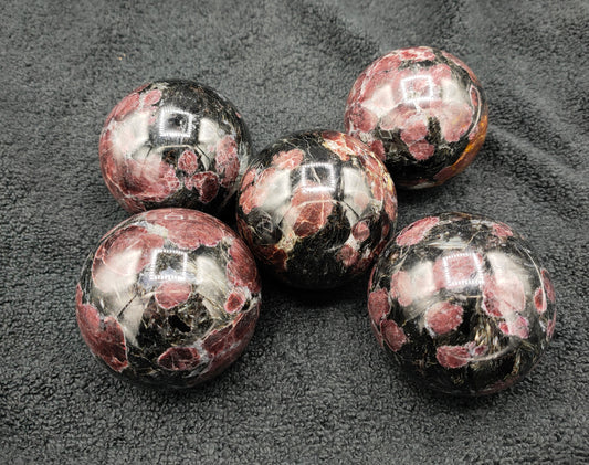 2KG Garnet Sphere's