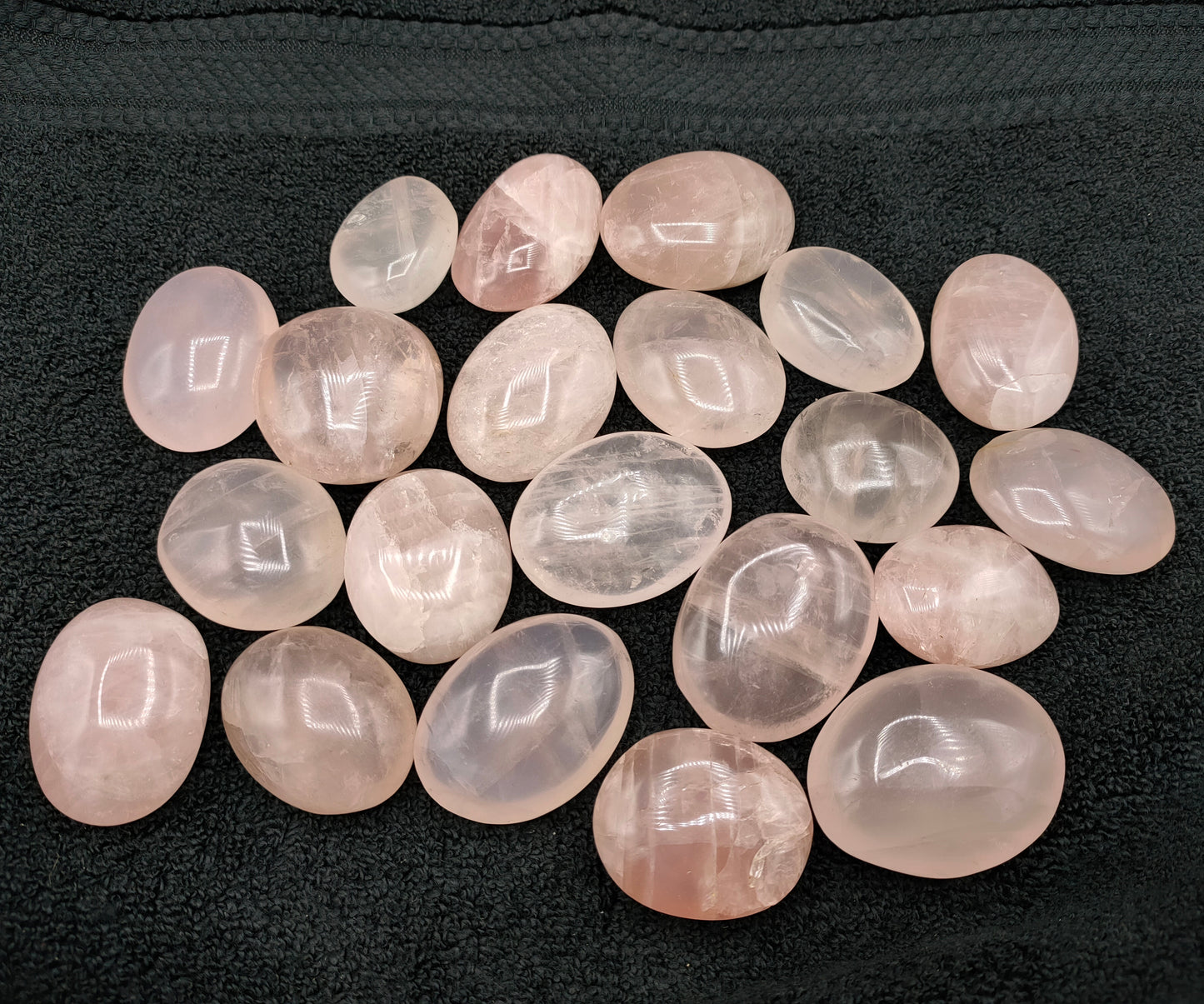 1KG Rose Quartz Palm Stones