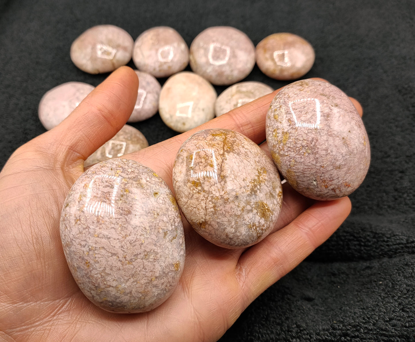 1KG Pink Blossom Agate Palm Stones