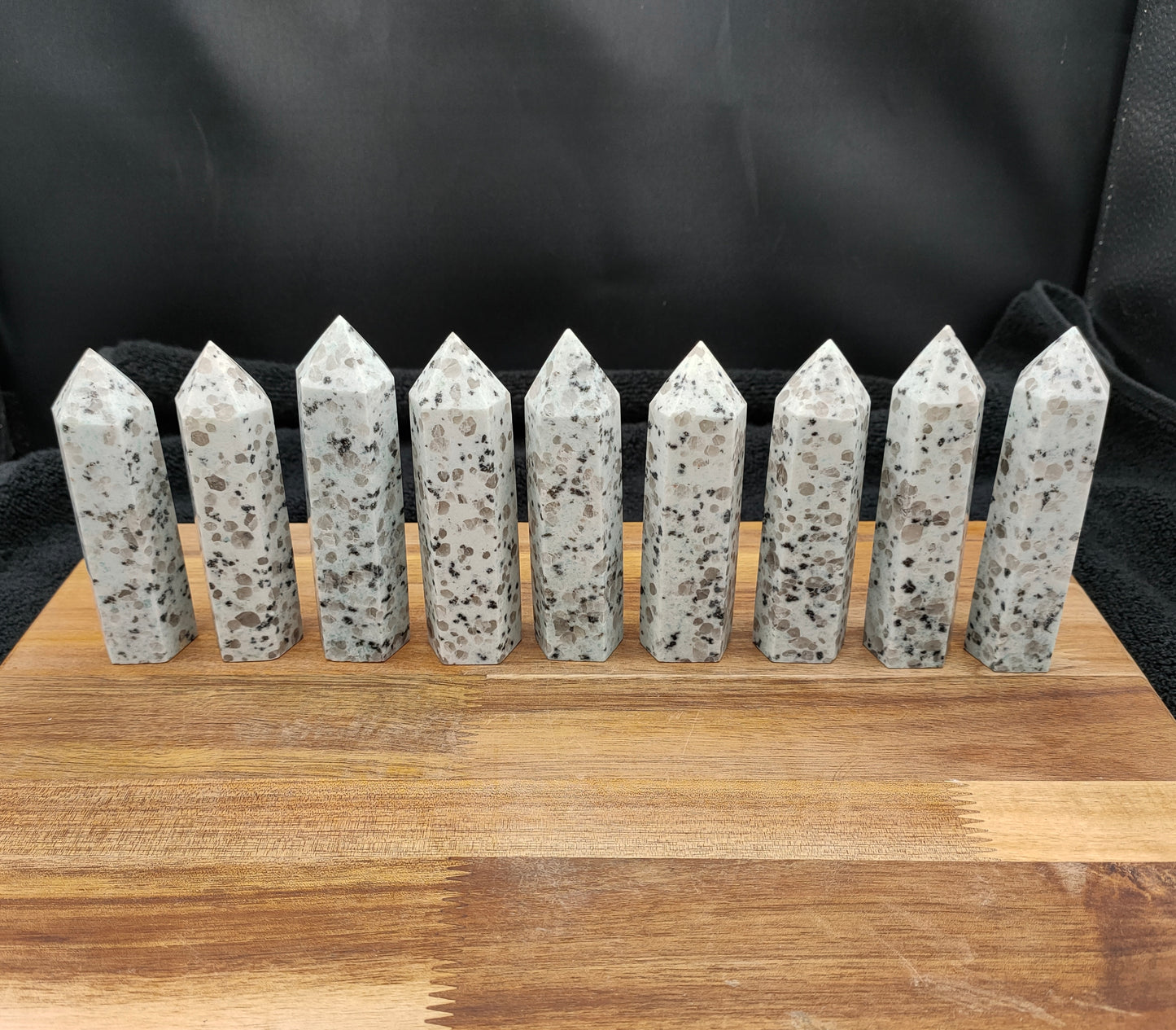 1KG Kiwi Jasper Towers