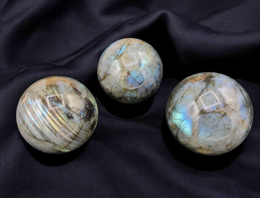 1.3KG Labradorite Spheres