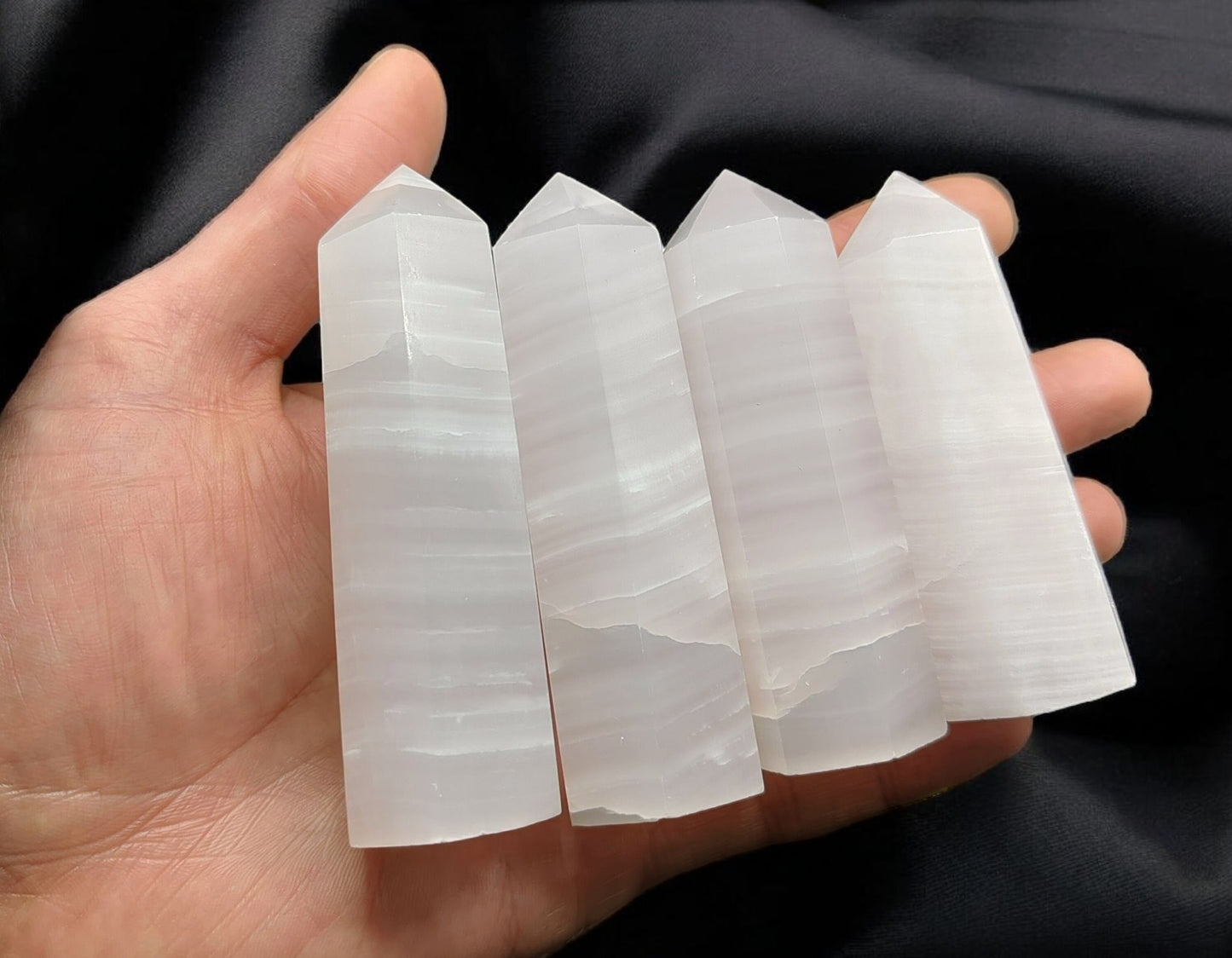 1KG Mangano Calcite Towers